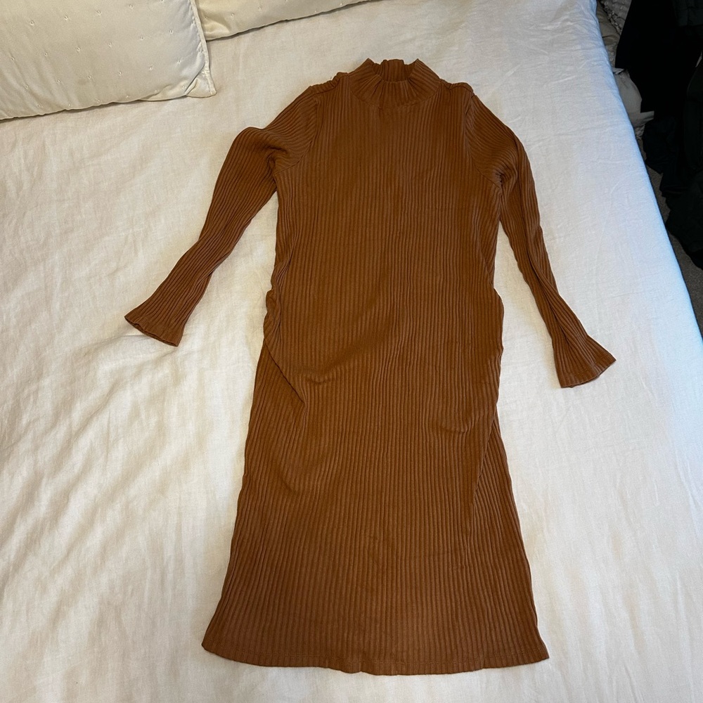 GAP Long Sleeve Ribbed Tan Maternity Dress